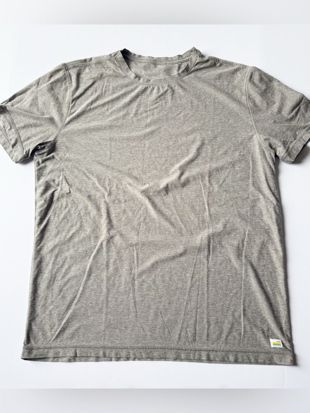 Vuori Strato Tech Tee Heather Gray Large
